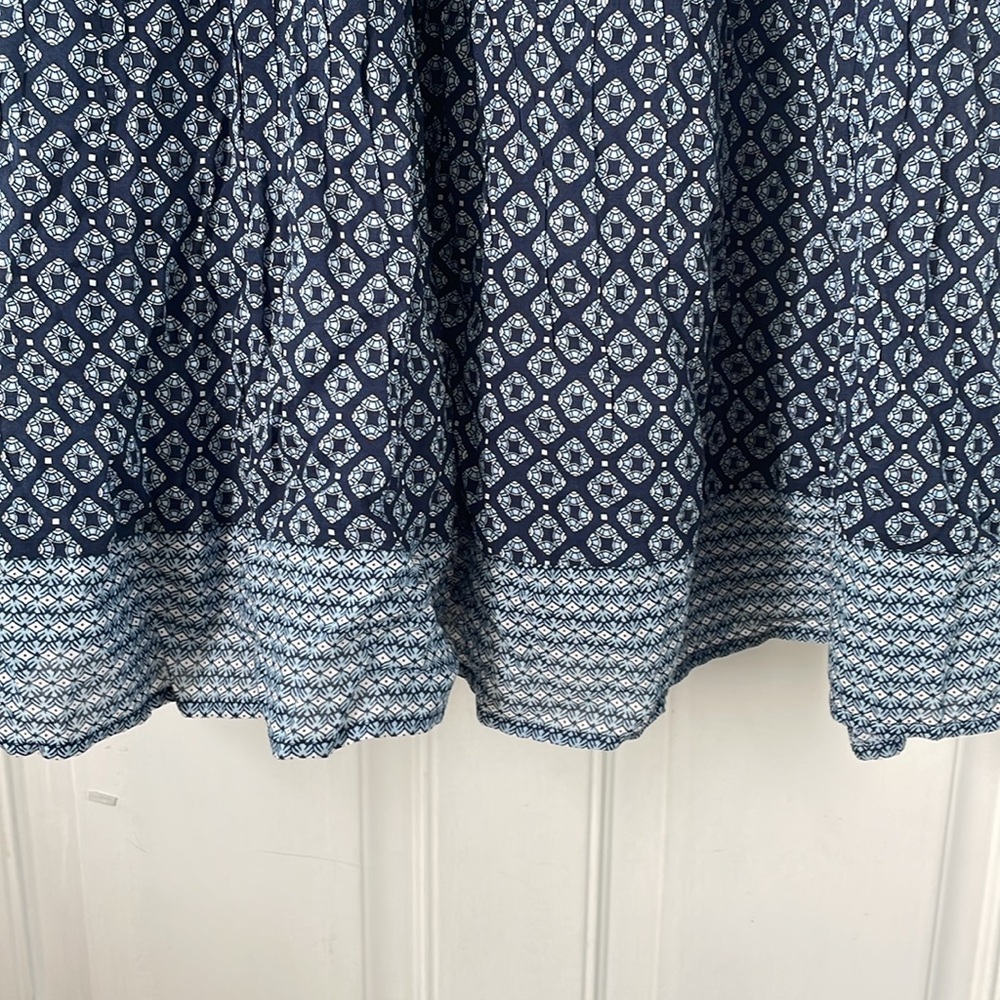 Vineyard Vines Chelsea Geo Navy Smocked Midi Dress, X-Small - Picture 3 of 6